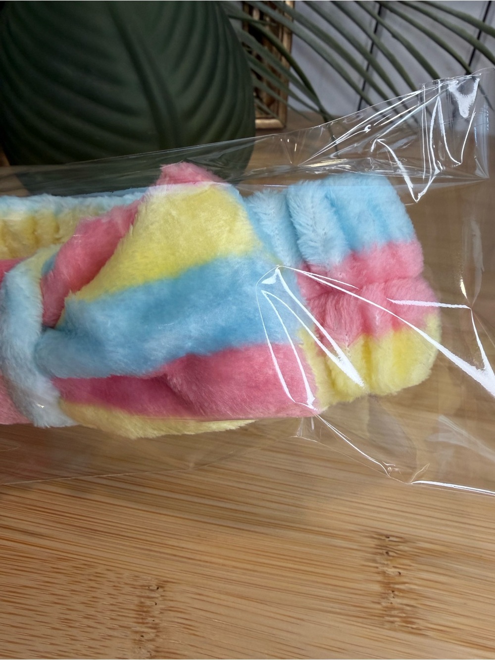 Spa Headband with bow - Rainbow - Women’s - OS - Picture 3 of 4